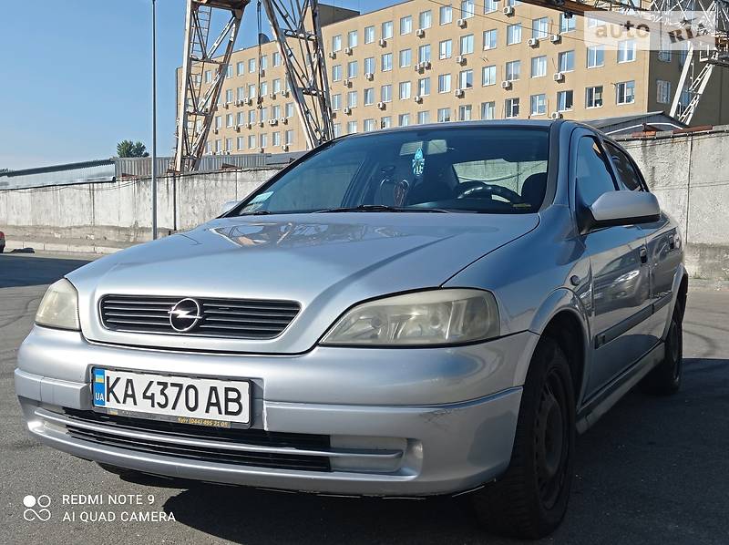 Седан Opel Astra 2003 в Киеве