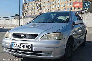 Седан Opel Astra 2003 в Киеве