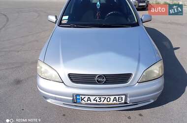 Седан Opel Astra 2003 в Киеве