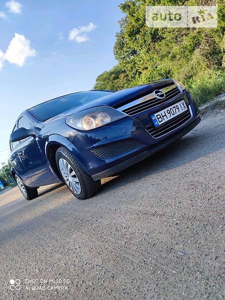 Хэтчбек Opel Astra 2010 в Одессе