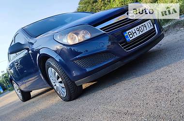 Хэтчбек Opel Astra 2010 в Одессе