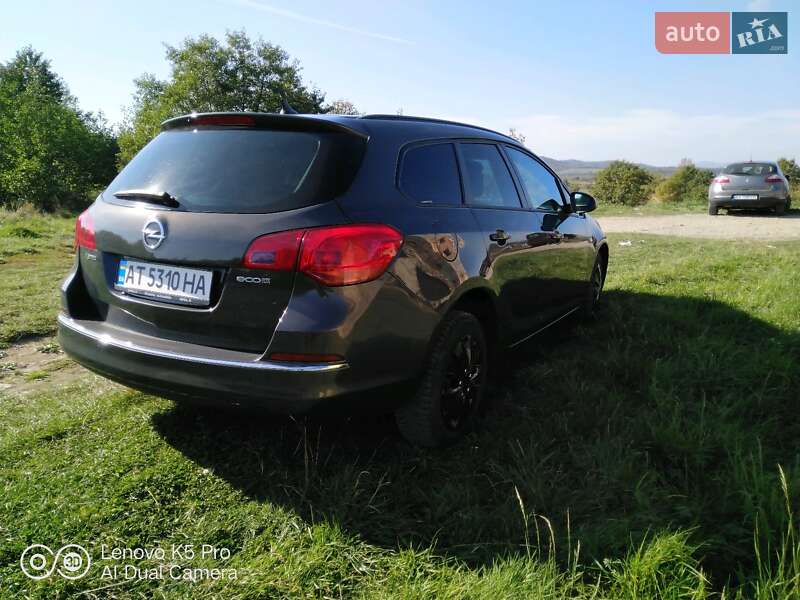 Універсал Opel Astra 2015 в Івано-Франківську