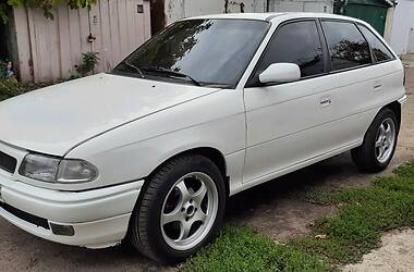 Хэтчбек Opel Astra 1995 в Черноморске