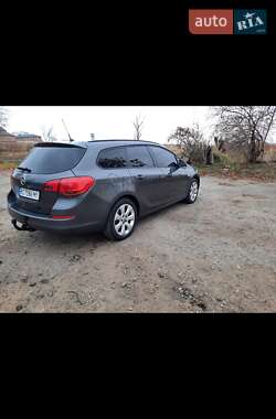 Універсал Opel Astra 2010 в Шептицькому