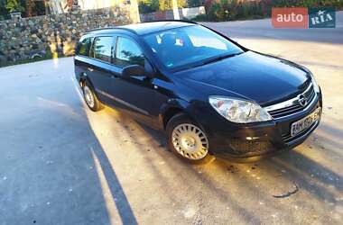 Универсал Opel Astra 2009 в Житомире