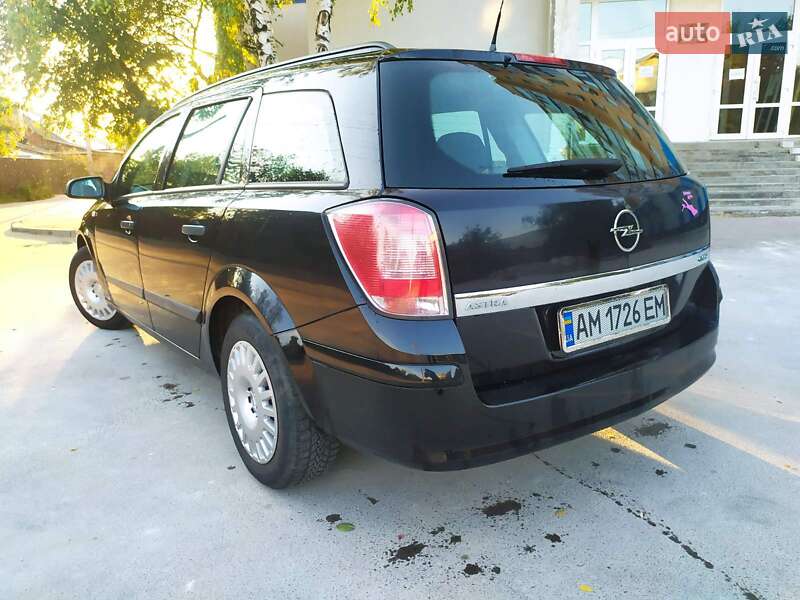 Универсал Opel Astra 2009 в Житомире
