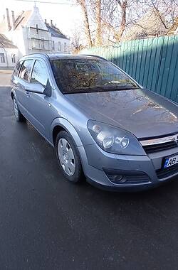 Универсал Opel Astra 2005 в Крыжополе