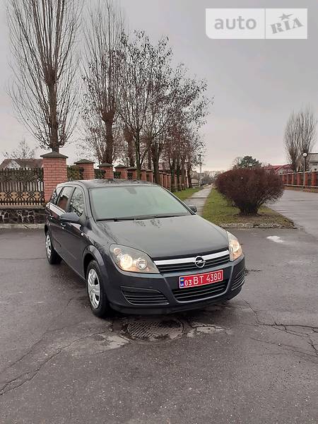 Универсал Opel Astra 2007 в Вараше