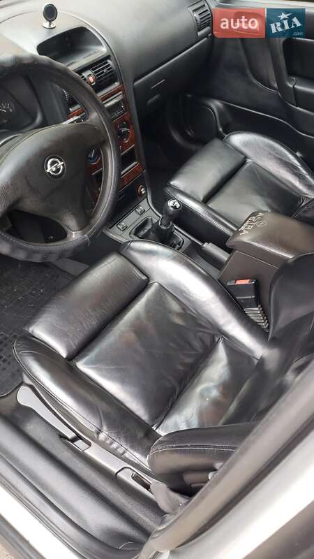 Універсал Opel Astra 2002 в Одесі