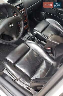 Универсал Opel Astra 2002 в 