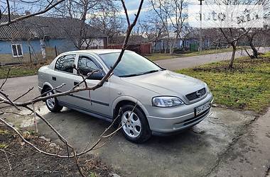 Седан Opel Astra 2006 в Подольске