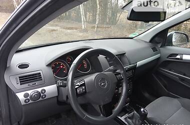 Универсал Opel Astra 2010 в Радивилове