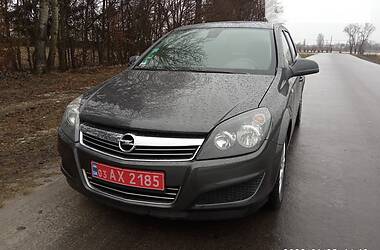 Универсал Opel Astra 2010 в Радивилове