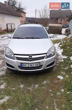 Универсал Opel Astra 2010 в Дрогобыче