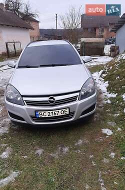 Универсал Opel Astra 2010 в Дрогобыче