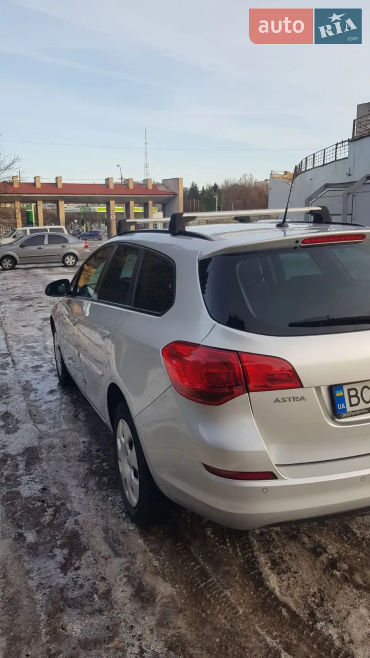 2011 Opel Astra - мініатюра 19