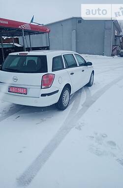 Универсал Opel Astra 2006 в Городке