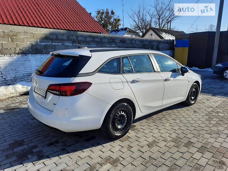 Универсал Opel Astra 2017 в Малине фото 6 Универсал Opel Astra 2017 в Малине