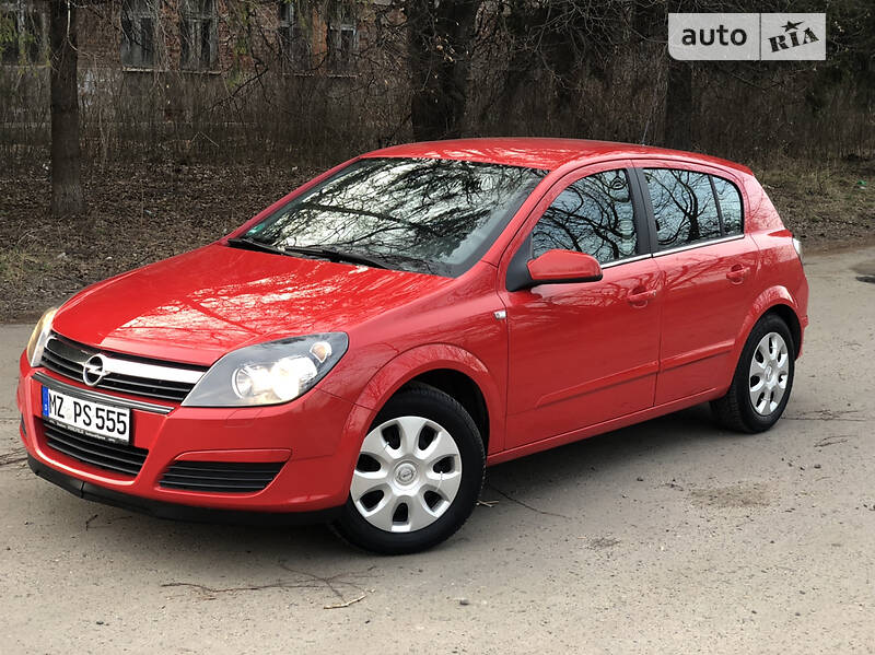 Хэтчбек Opel Astra 2004 в Дубно