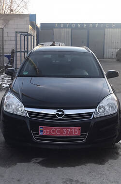 Универсал Opel Astra 2008 в Вараше