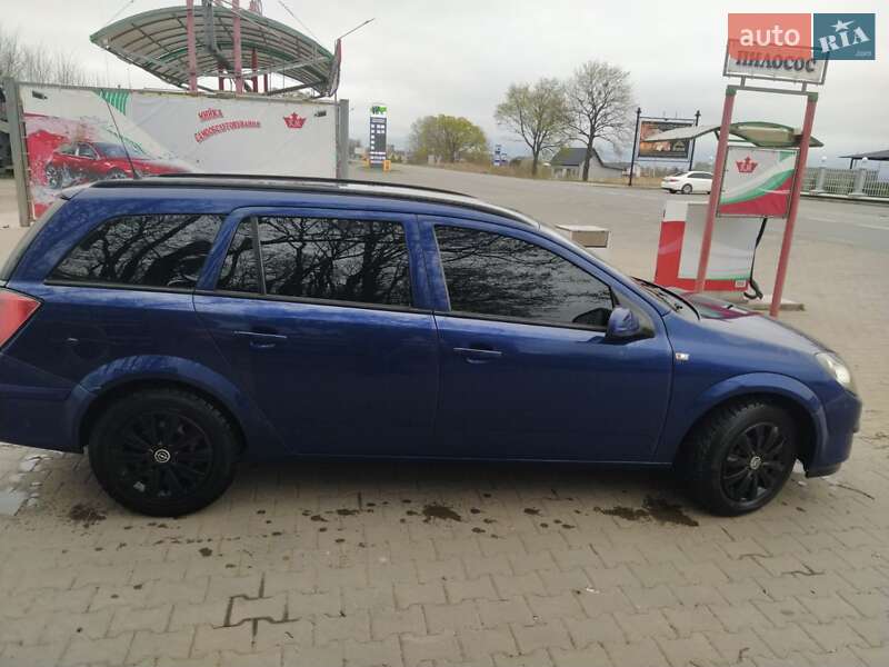 Универсал Opel Astra 2004 в Снятине
