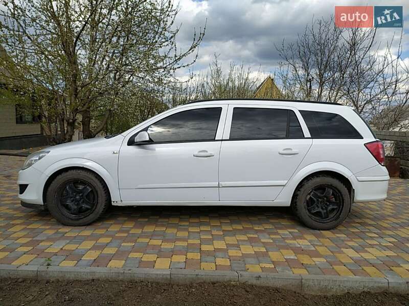 Універсал Opel Astra 2008 в Жашківу