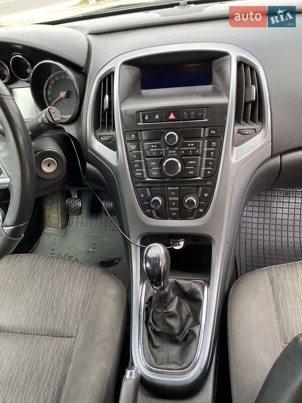 Универсал Opel Astra 2013 в Луцке фото 20 Универсал Opel Astra 2013 в Луцке