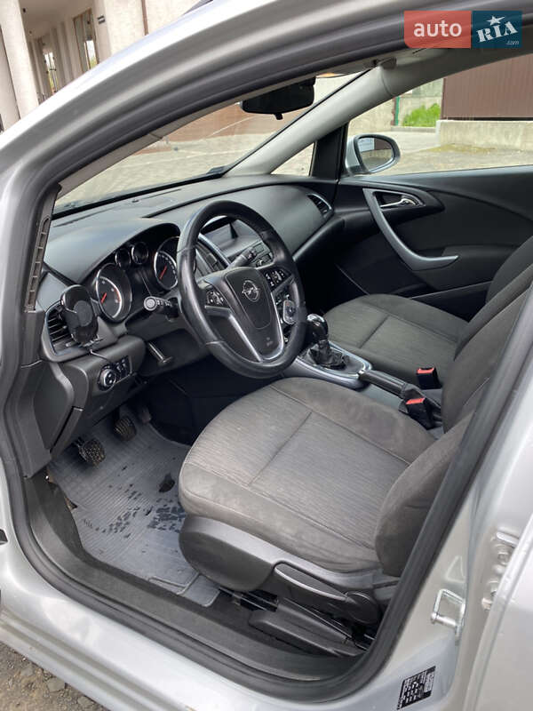 Универсал Opel Astra 2013 в Луцке фото 13 Универсал Opel Astra 2013 в Луцке