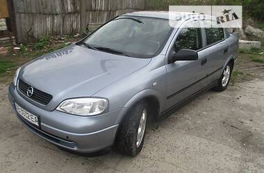 Седан Opel Astra 2006 в Ладыжине