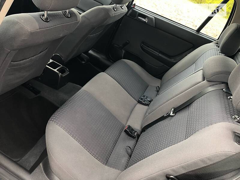 Универсал Opel Astra 2004 в Житомире