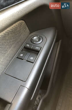 Хэтчбек Opel Astra 2007 в Захарьевке
