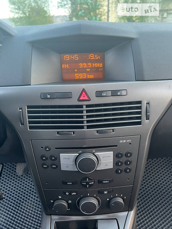 Универсал Opel Astra 2005 в Одессе