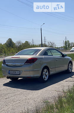 Кабріолет Opel Astra 2006 в Києві