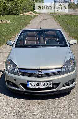 Кабріолет Opel Astra 2006 в Києві