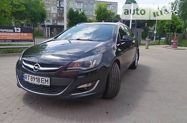 Универсал Opel Astra 2014 в Калуше