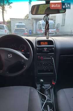 Седан Opel Astra 2008 в 