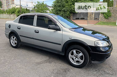 Седан Opel Astra 2006 в Хмельницком