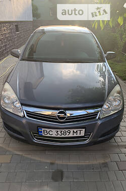 Хетчбек Opel Astra 2007 в Шептицькому