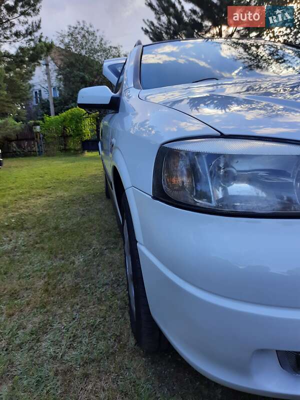 Універсал Opel Astra 1998 в Бару