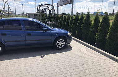 Седан Opel Astra 2002 в Львові