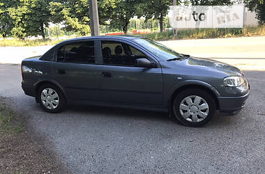 Седан Opel Astra 2006 в 