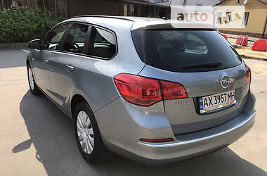 Универсал Opel Astra 2013 в Харькове