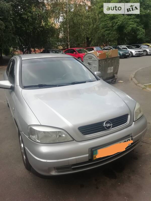 Хэтчбек Opel Astra 1999 в Киеве