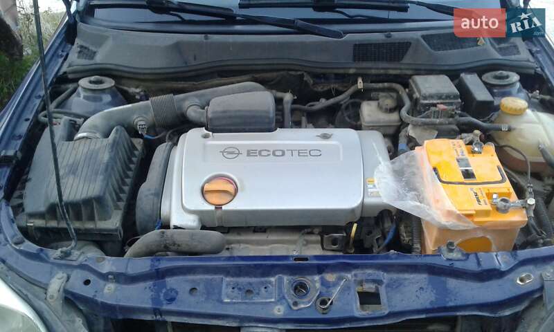 Седан Opel Astra 2003 в Підволочиську