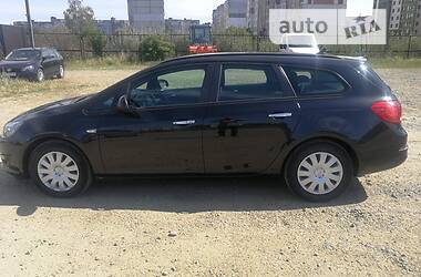 Универсал Opel Astra 2012 в Калуше