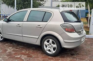 Хэтчбек Opel Astra 2007 в Луцке