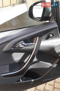 Минивэн Opel Astra 2011 в 
