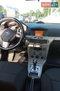Хэтчбек Opel Astra 2007 в Киеве фото 4 Хэтчбек Opel Astra 2007 в Киеве