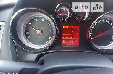 Универсал Opel Astra 2013 в 