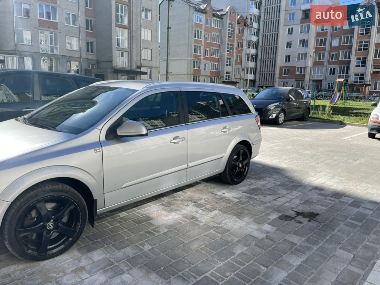 2010 Opel Astra - мініатюра 14